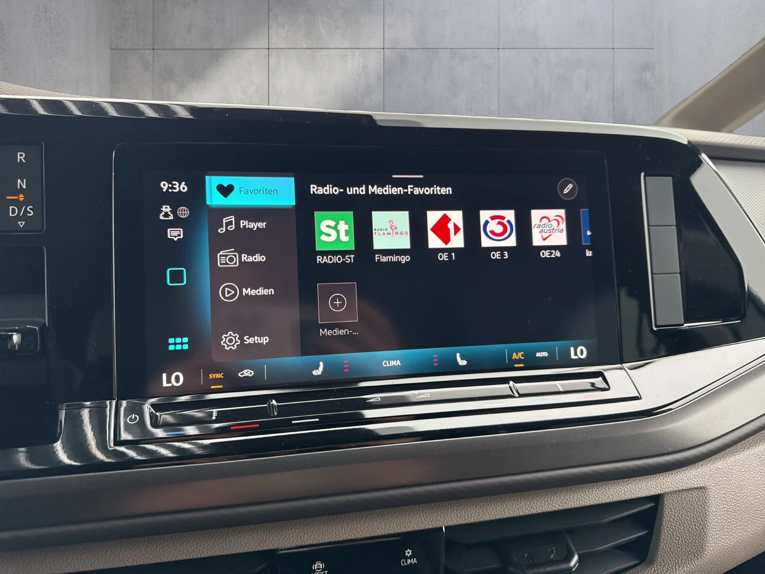 Bild eines VW Multivan Business ÜH TDI