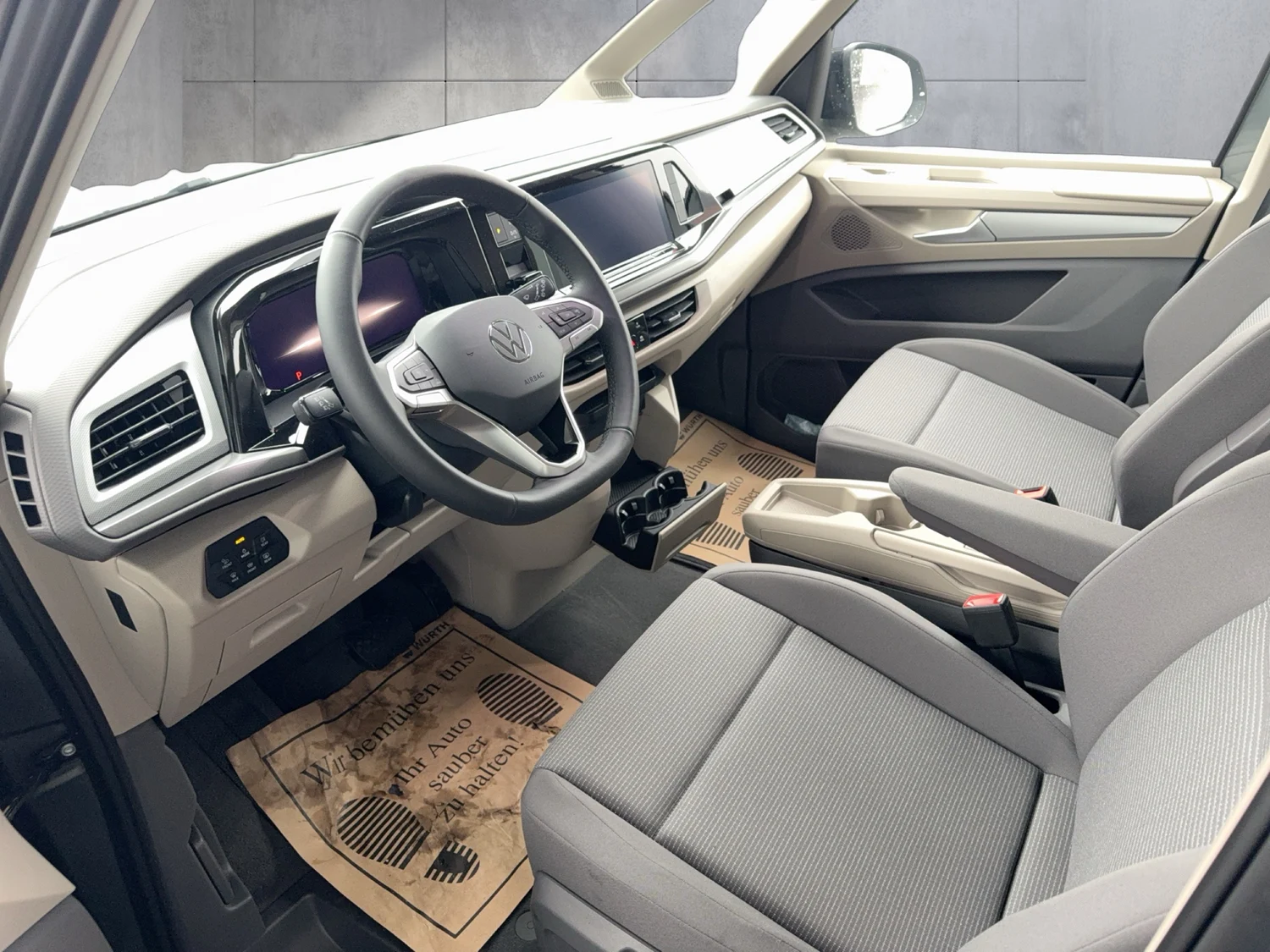 Bild eines VW Multivan Business ÜH TDI