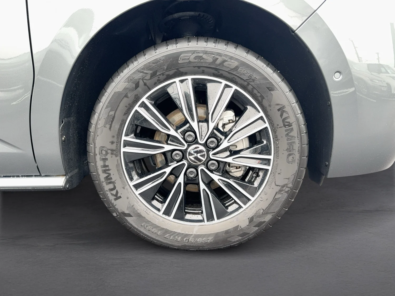 Bild eines VW Multivan Business ÜH TDI