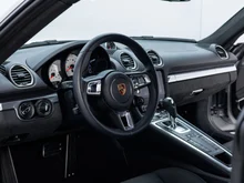Porsche 718 Cayman GTS 4.0 in GT-silbermetallic