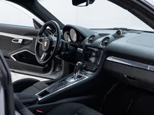 Porsche 718 Cayman GTS 4.0 in GT-silbermetallic
