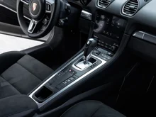 Porsche 718 Cayman GTS 4.0 in GT-silbermetallic