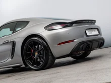 Porsche 718 Cayman GTS 4.0 in GT-silbermetallic