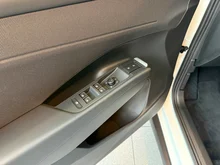 VW T-Roc Life eTSI DSG in Pure White Dach Black Uni