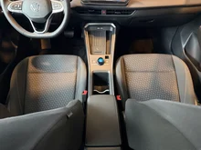 VW T-Roc Life eTSI DSG in Pure White Dach Black Uni