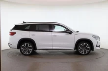 Škoda Kodiaq 4x4 Sportline TDI DSG in Moon-Weiß Metallic