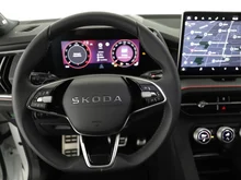 Škoda Kodiaq 4x4 Sportline TDI DSG in Moon-Weiß Metallic