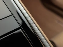 Porsche Panamera 4 E-Hybrid in hellgrau - metallic