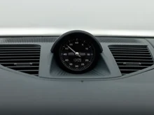 Porsche Panamera 4 E-Hybrid in hellgrau - metallic