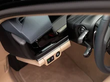 Porsche Panamera 4 E-Hybrid in hellgrau - metallic