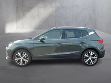 SEAT Arona Xperience 1.0 TSI in Dark Camouflage Grün Metallic