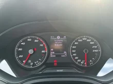 SEAT Arona Xperience 1.0 TSI in Dark Camouflage Grün Metallic