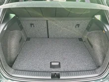 SEAT Arona Xperience 1.0 TSI in Dark Camouflage Grün Metallic