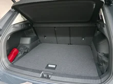 VW Tiguan Friends eTSI DSG in Delfingrau Metallic