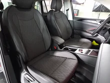 VW Tiguan Friends eTSI DSG in Delfingrau Metallic