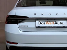 Škoda Superb Style TDI DSG in Moon-Weiß Metallic