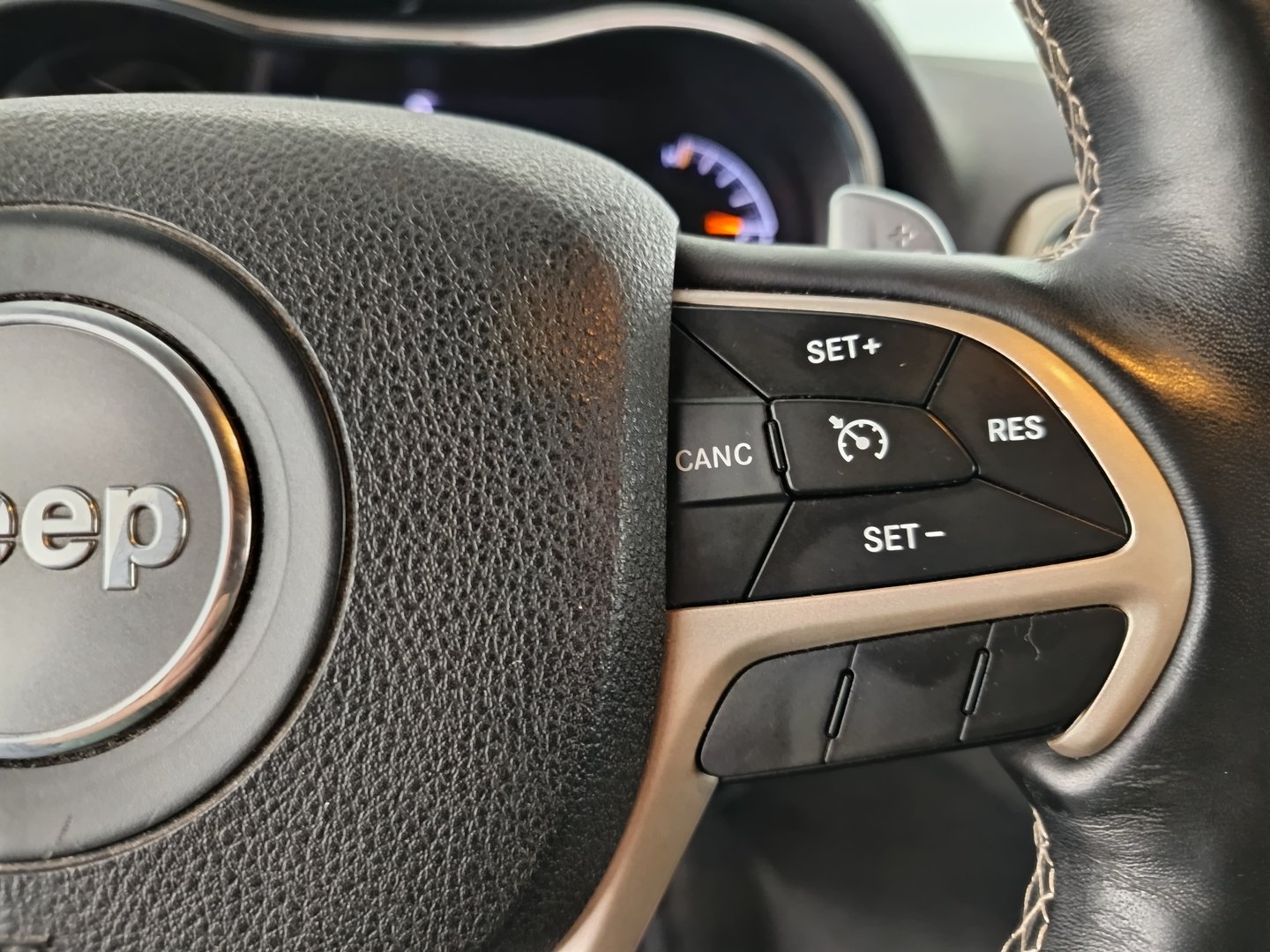 Jeep Grand Cherokee 3.0 CRD Limited | Bild 17 von 32