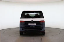 VW Multivan Style eHybrid 180 kW 4MOTION in Candyweiß / Starlight Blue Metallic