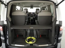 VW Multivan Style eHybrid 180 kW 4MOTION in Candyweiß / Starlight Blue Metallic