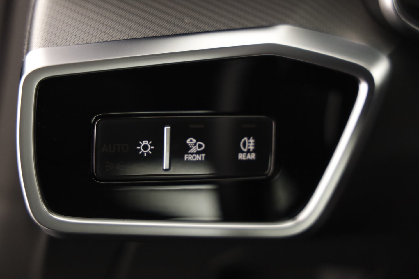 Audi A6 Limousine 50 TFSI e quattro Design | Bild 14 von 33