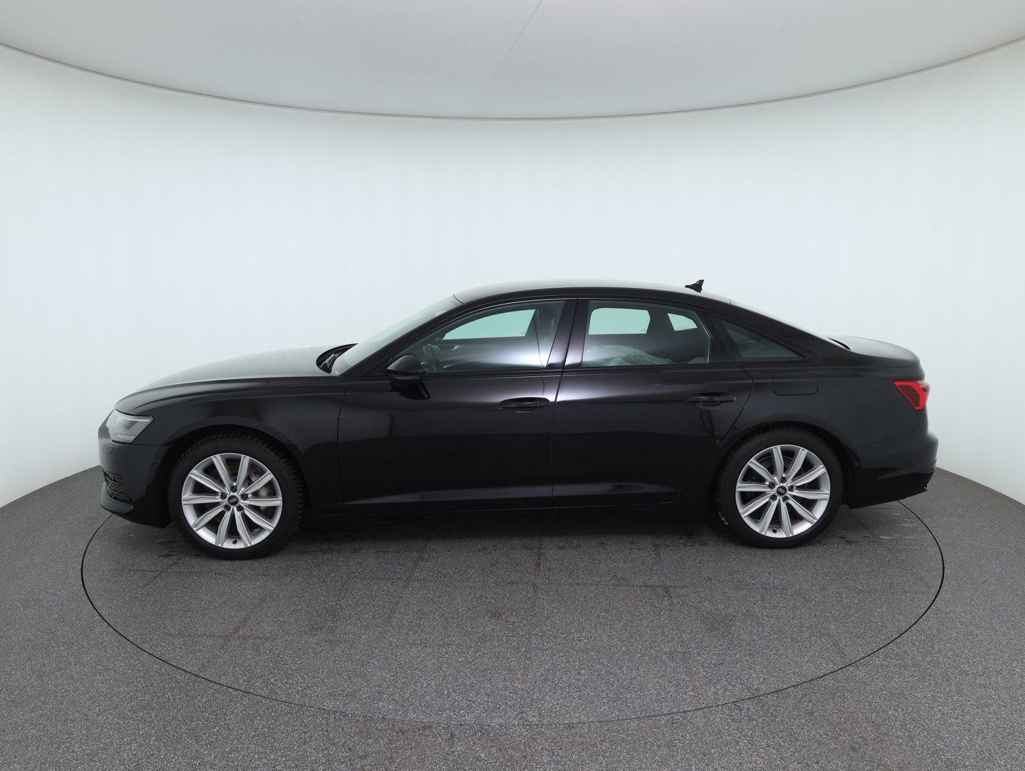Audi A6 Limousine 50 TFSI e quattro Design | Bild 8 von 33