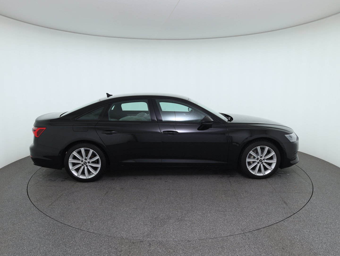 Audi A6 Limousine 50 TFSI e quattro Design | Bild 4 von 33