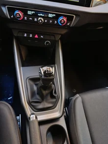 Audi A1 Sportback 30 TFSI intense in Cortinaweiss