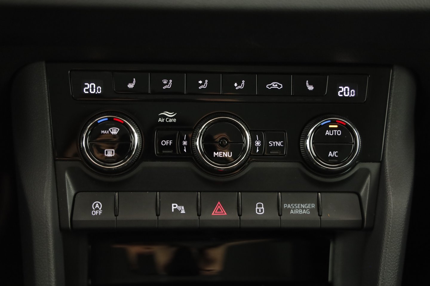 Škoda KAROQ 4x4 Ambition TDI DSG | Bild 12 von 25