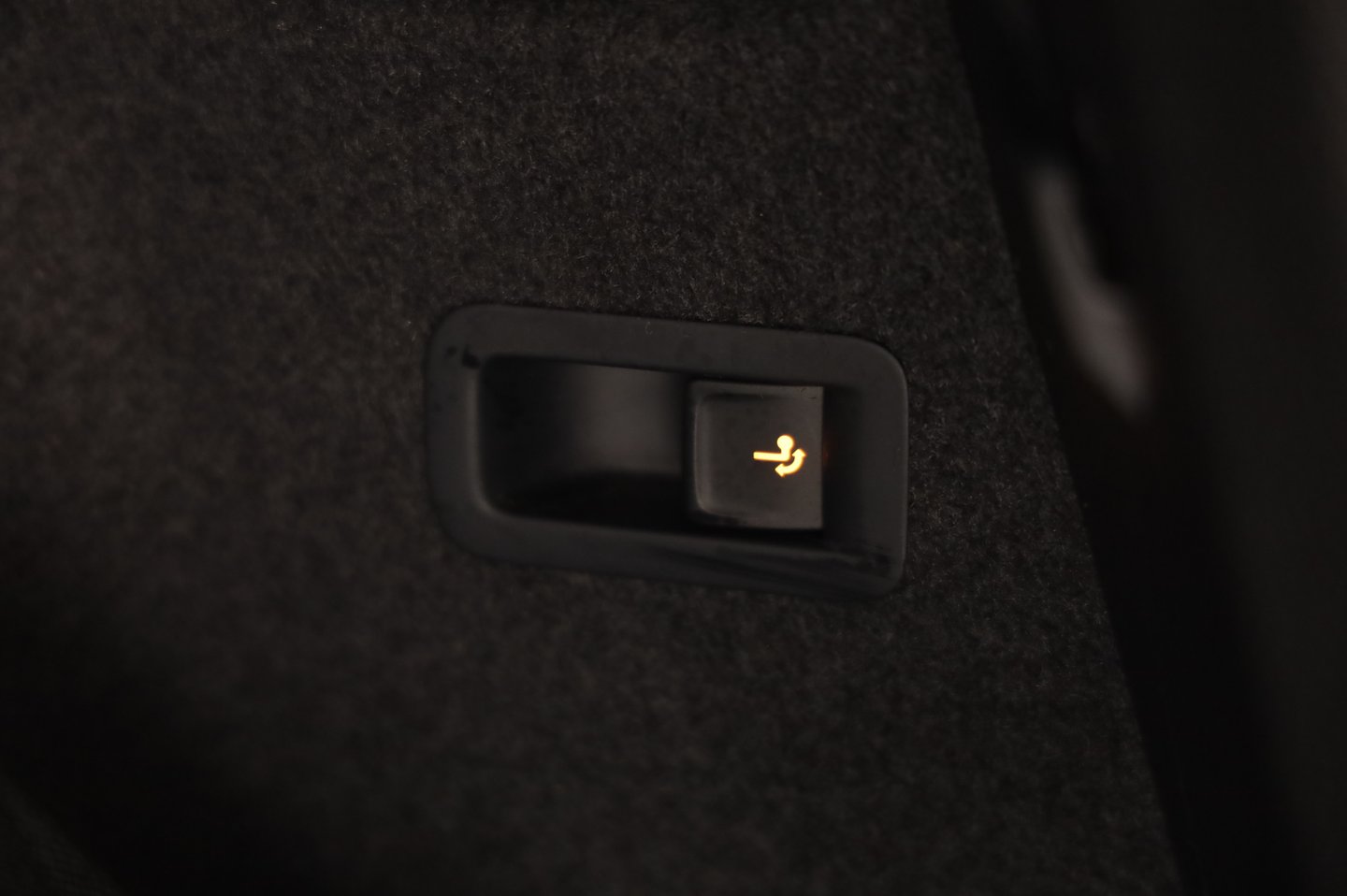 Škoda KAROQ 4x4 Ambition TDI DSG | Bild 20 von 25