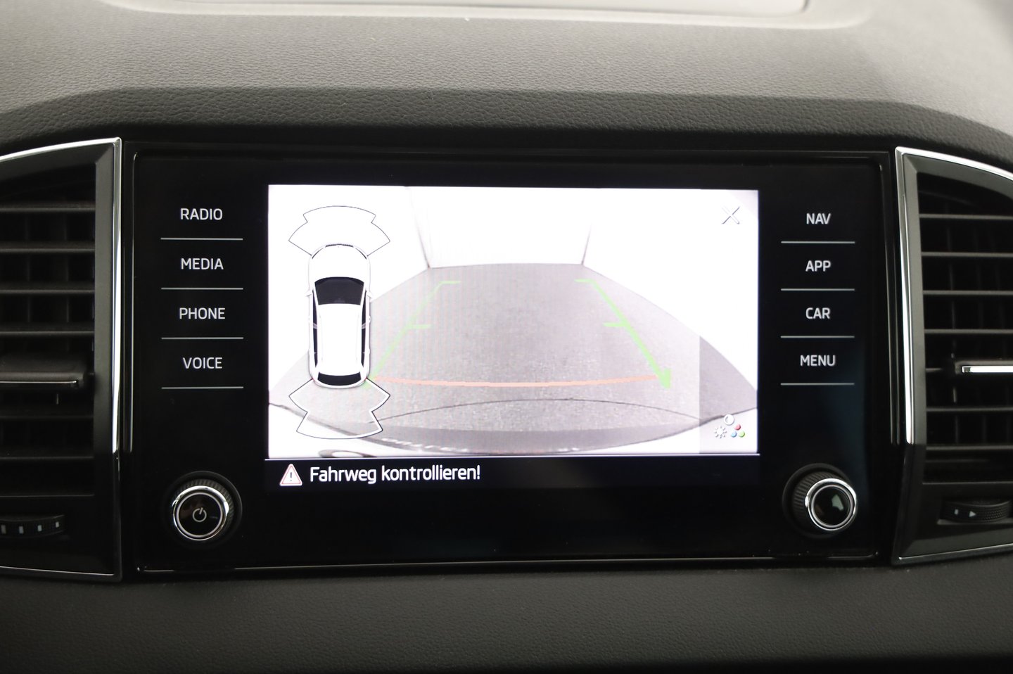 Škoda KAROQ 4x4 Ambition TDI DSG | Bild 11 von 25