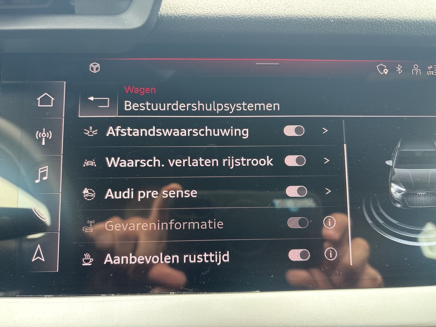 Audi A3 Sportback 30 TFSI S line exterieur | Bild 15 von 20