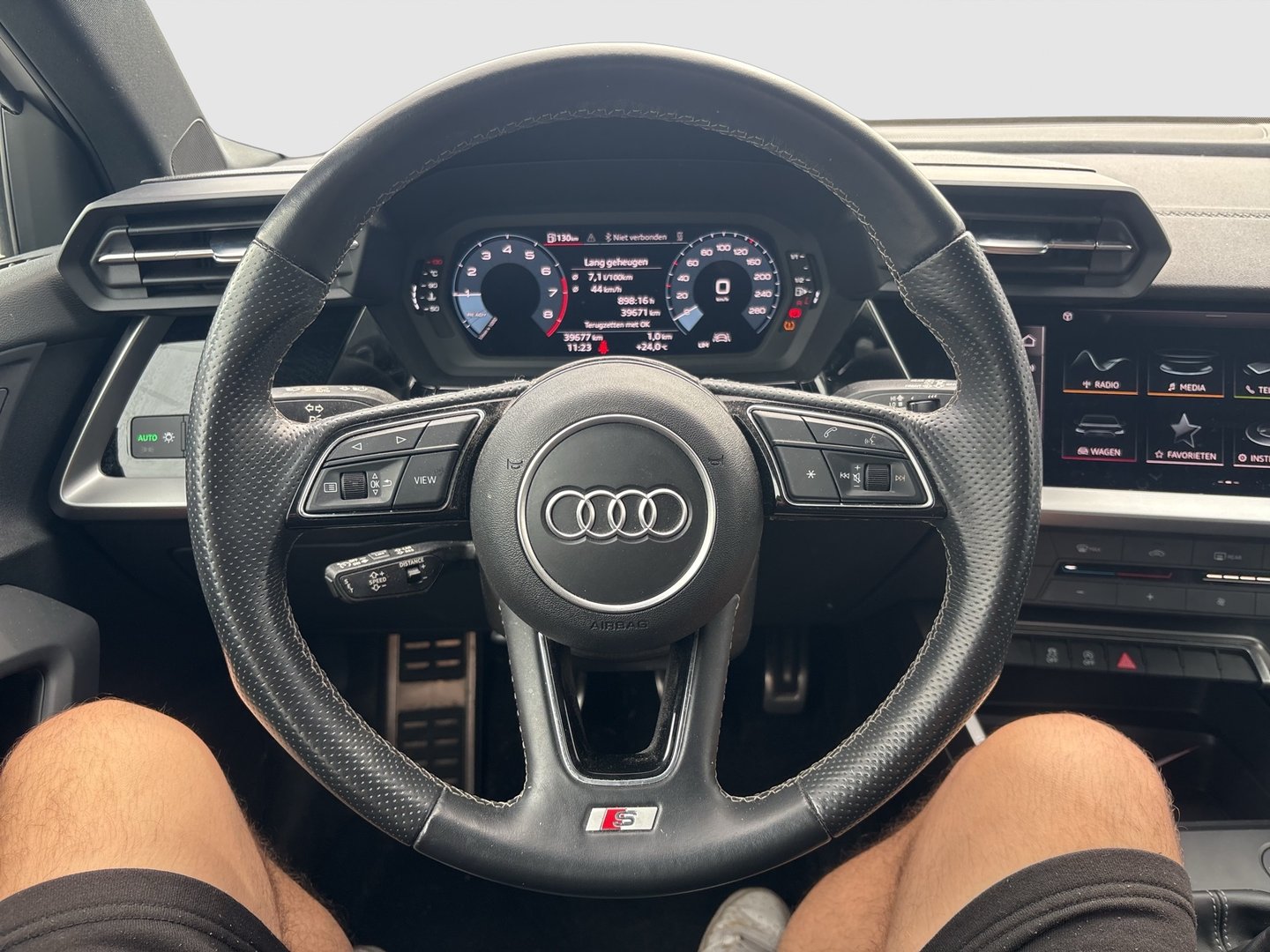Audi A3 Sportback 30 TFSI S line exterieur | Bild 10 von 20