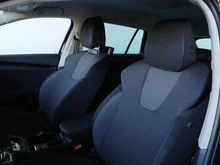 Škoda Octavia Combi Selection TSI mHEV DSG in Black-Magic Perleffekt
