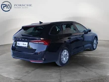 Škoda Octavia Combi Selection TSI mHEV DSG in Black-Magic Perleffekt