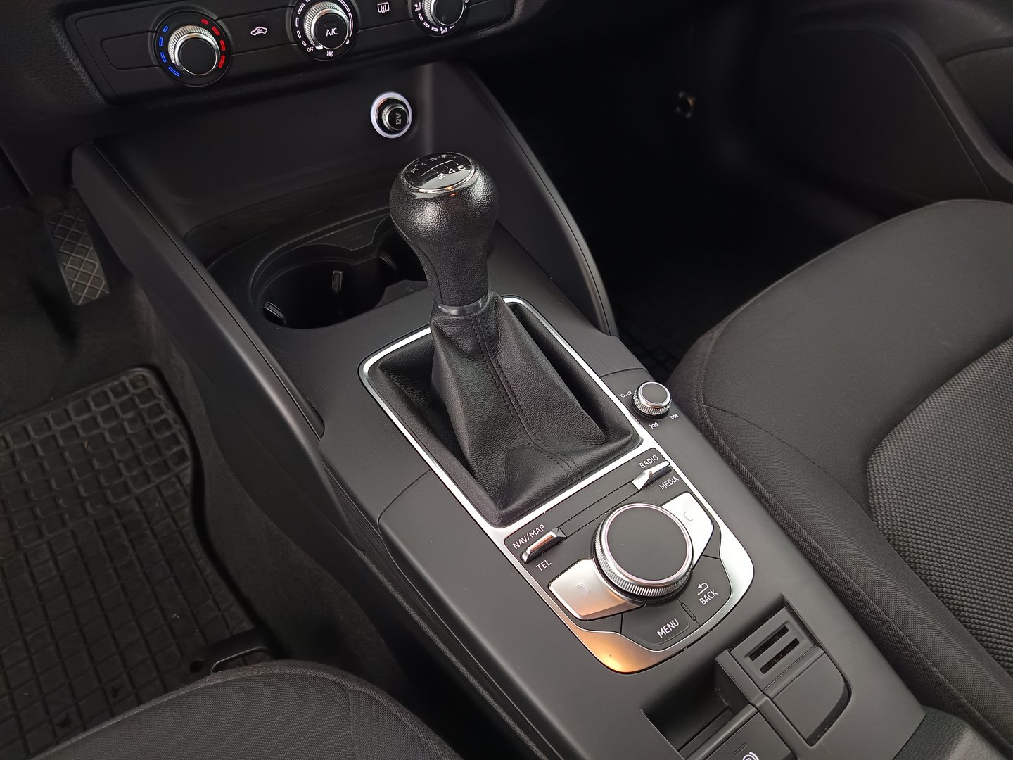 Audi A3 Sportback 35 TDI | Bild 21 von 26