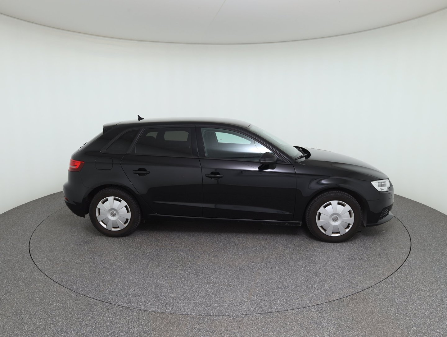 Audi A3 Sportback 35 TDI | Bild 4 von 26
