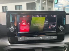 SEAT Leon in "Magnetic Tech"