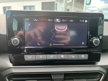 SEAT Leon in "Magnetic Tech"