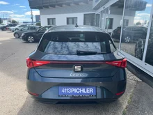 SEAT Leon in "Magnetic Tech"