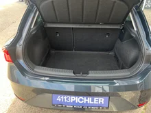 SEAT Leon in "Magnetic Tech"