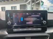 SEAT Leon in "Magnetic Tech"