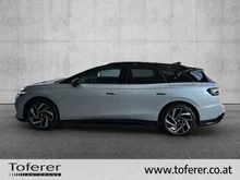 VW ID.7 Tourer Pro S 210 kW Business-86 kWh in Scale Silver Metallic Dach Schwarz