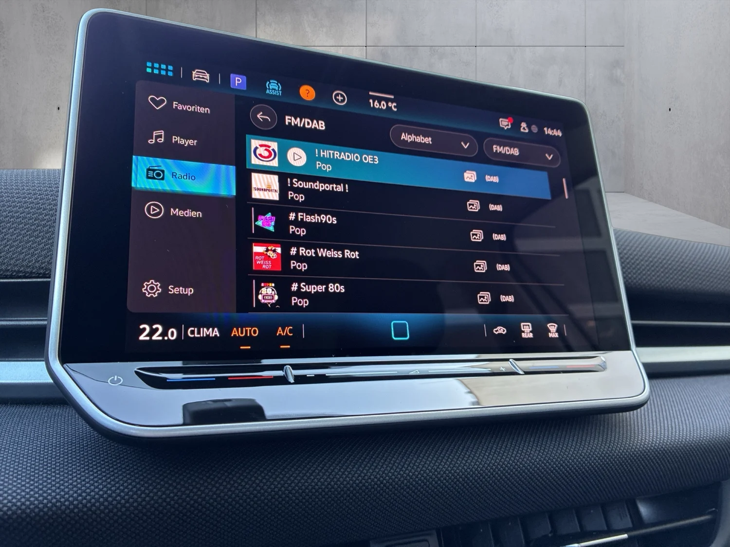 Bild eines VW T-Roc 4Me eTSI DSG