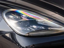Porsche Cayenne Turbo S E-Hybrid III in tiefschwarzmet.