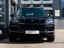Porsche Cayenne Turbo S E-Hybrid III in tiefschwarzmet.