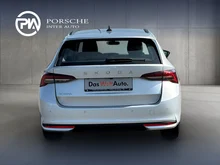 Škoda Octavia Combi Selection TDI DSG in Brillant-Silber Metallic