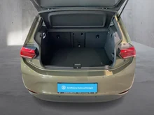 VW ID.3 Neo Life 125 kW - 50 kWh in Dark Olivine Green Metallic