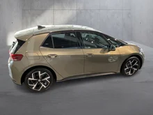 VW ID.3 Neo Life 125 kW - 50 kWh in Dark Olivine Green Metallic