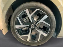 VW ID.3 Neo Life 125 kW - 50 kWh in Dark Olivine Green Metallic