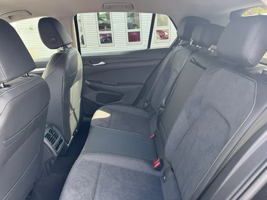 Bild eines VW Golf Rabbit eHybrid DSG 150 kW